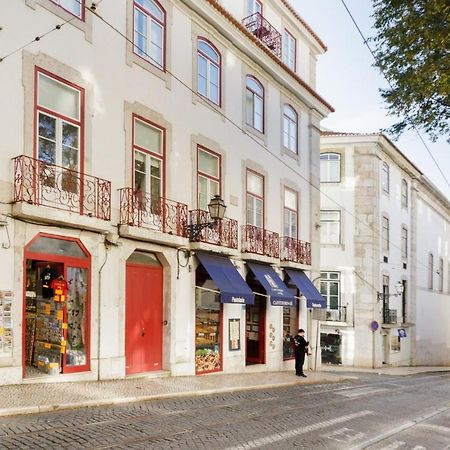 ליסבון Update Urban Chic Flat In 19Th Century Building 2 Bedrooms & 2 Bathrooms & Ac Central Alfama District מראה חיצוני תמונה