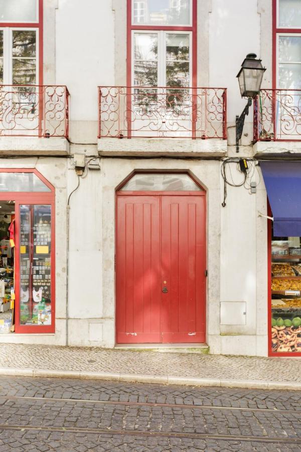 ליסבון Update Urban Chic Flat In 19Th Century Building 2 Bedrooms & 2 Bathrooms & Ac Central Alfama District מראה חיצוני תמונה