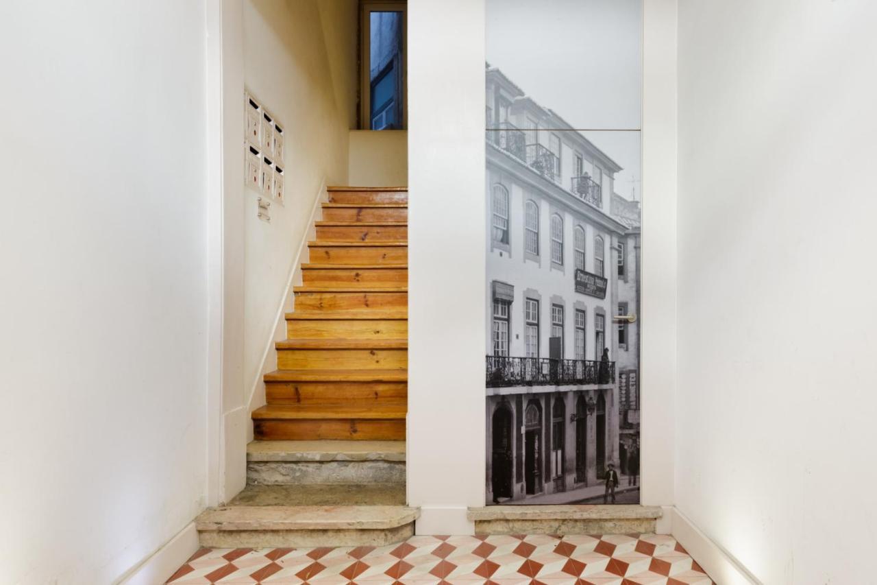 ליסבון Update Urban Chic Flat In 19Th Century Building 2 Bedrooms & 2 Bathrooms & Ac Central Alfama District מראה חיצוני תמונה