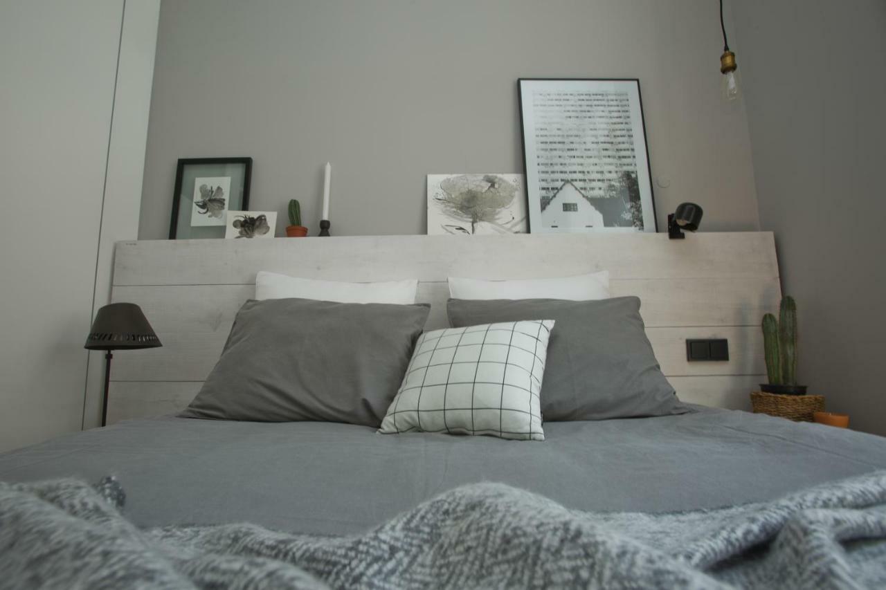 ליסבון Update Urban Chic Flat In 19Th Century Building 2 Bedrooms & 2 Bathrooms & Ac Central Alfama District מראה חיצוני תמונה