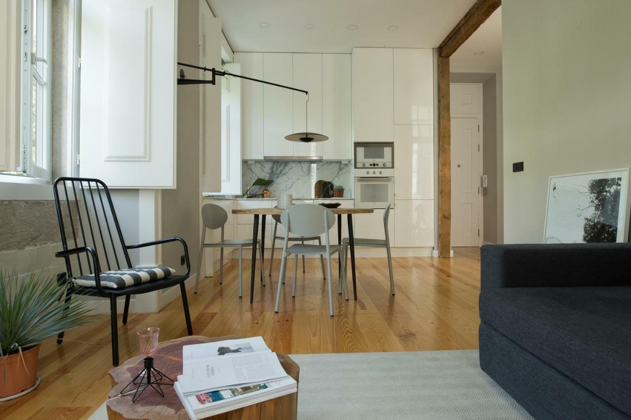 ליסבון Update Urban Chic Flat In 19Th Century Building 2 Bedrooms & 2 Bathrooms & Ac Central Alfama District מראה חיצוני תמונה